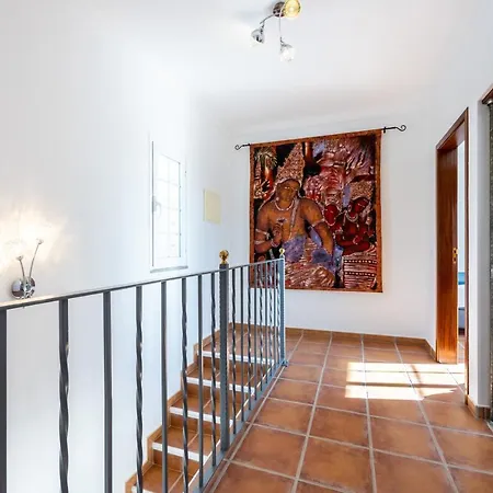 Casa Do Limoeiro * טאווירה