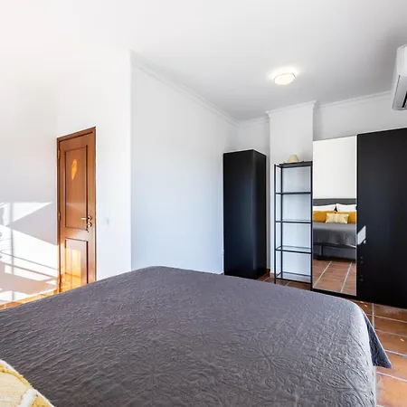 Casa Do Limoeiro 塔维拉