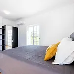 Casa Do Limoeiro * טאווירה